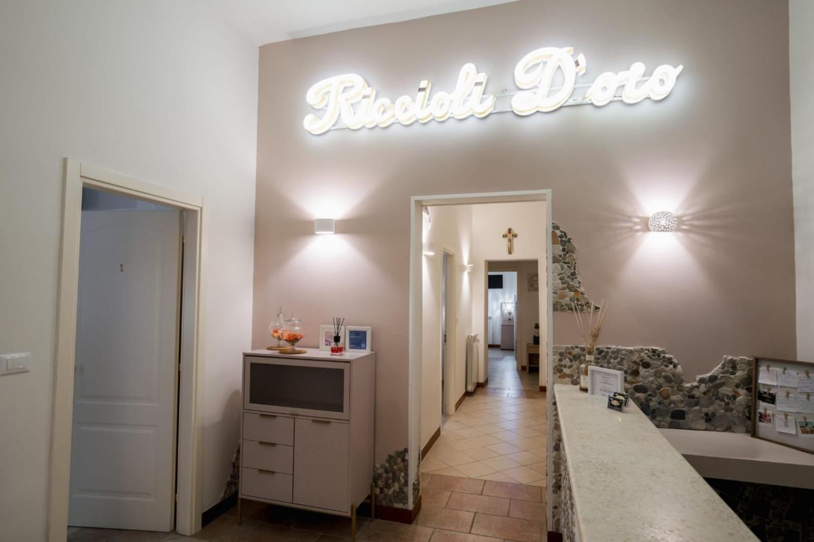 B&B Riccioli D'Oro マルゲリータ・ディ・サヴォイア エクステリア 写真