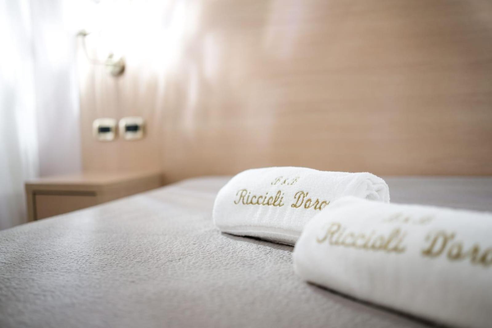 B&B Riccioli D'Oro マルゲリータ・ディ・サヴォイア エクステリア 写真